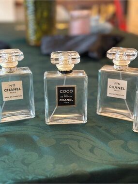 CHANEL Clear Glass Coco & N°5 Miniature Bottle Set - Clear 5 empty bottles